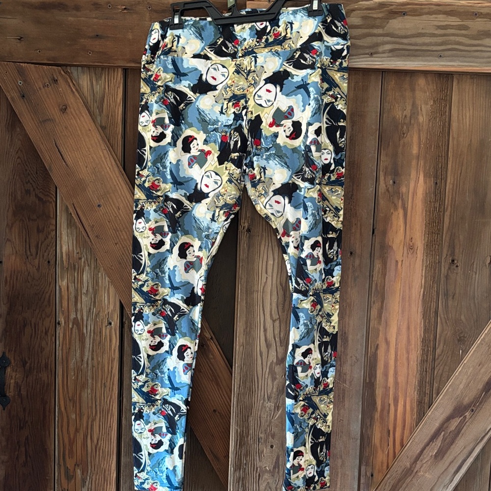 LuLaRoe Villain Patterned Leggings - Black, Red, Blue